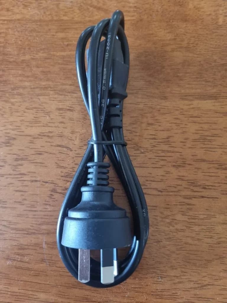 AU Computer Plug