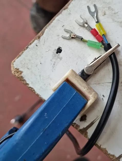 Fork Terminals on Australian IEC C13 Cable