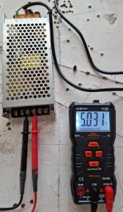 Using multimeter on 5V power supply